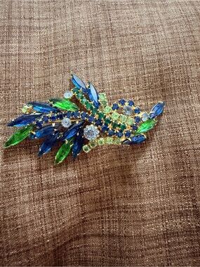 Blue and Green Crystal Leaf Brooch - Women Jewelry